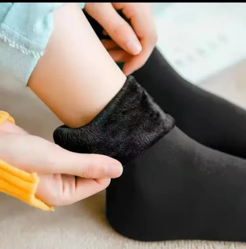 Self Heating Winter Socks for Cold Weather and Snow (Pack of 6)